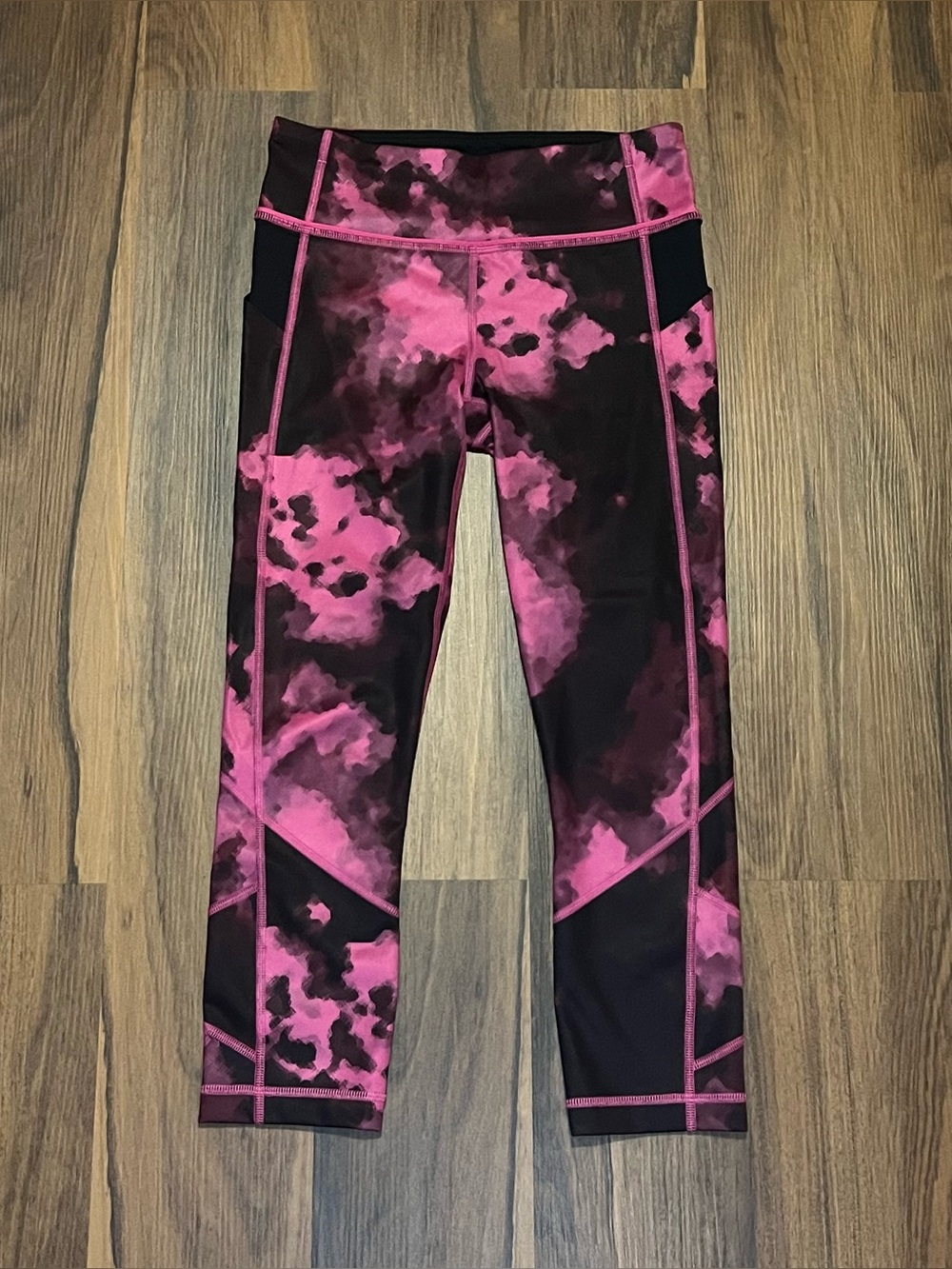 Lululemon pace rival cropped leggings with a pink and black water color print